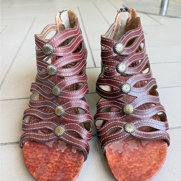 Elegant Maroon Strappy Sandals - Picture 1 of 7